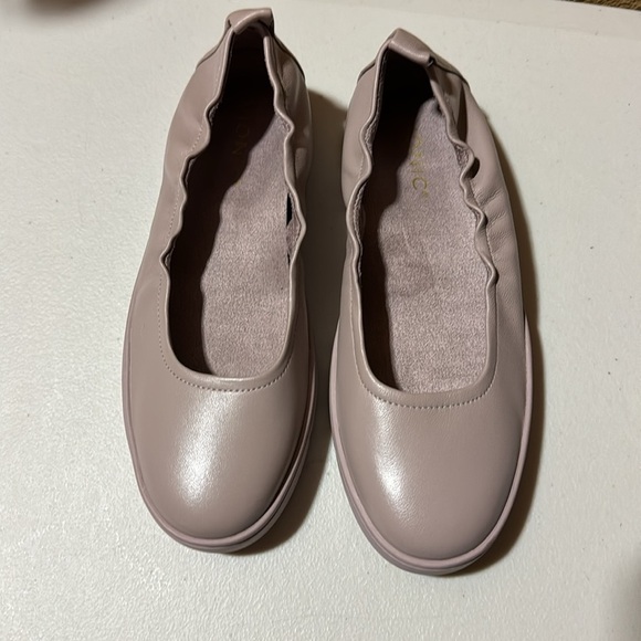 VIONIC UPTOWN BALLET SLIP ON. 7.5 Magnolia Dusk - Picture 4 of 7